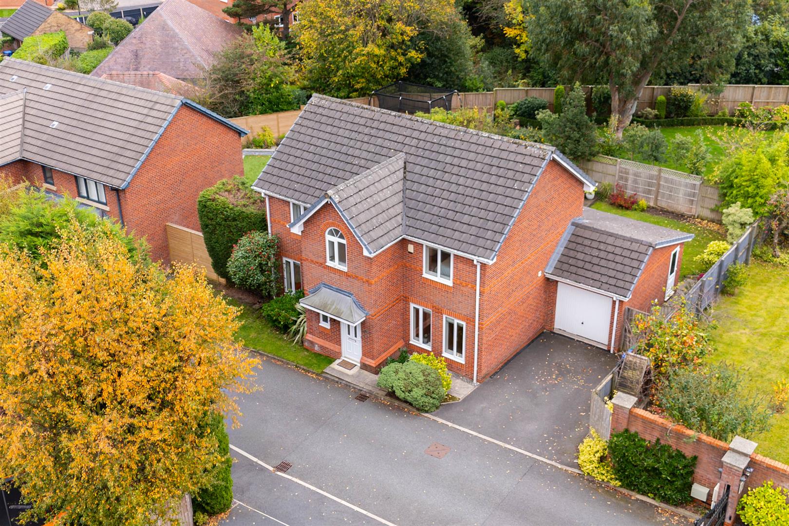 4 bed property in Blossom Grove, Chorley